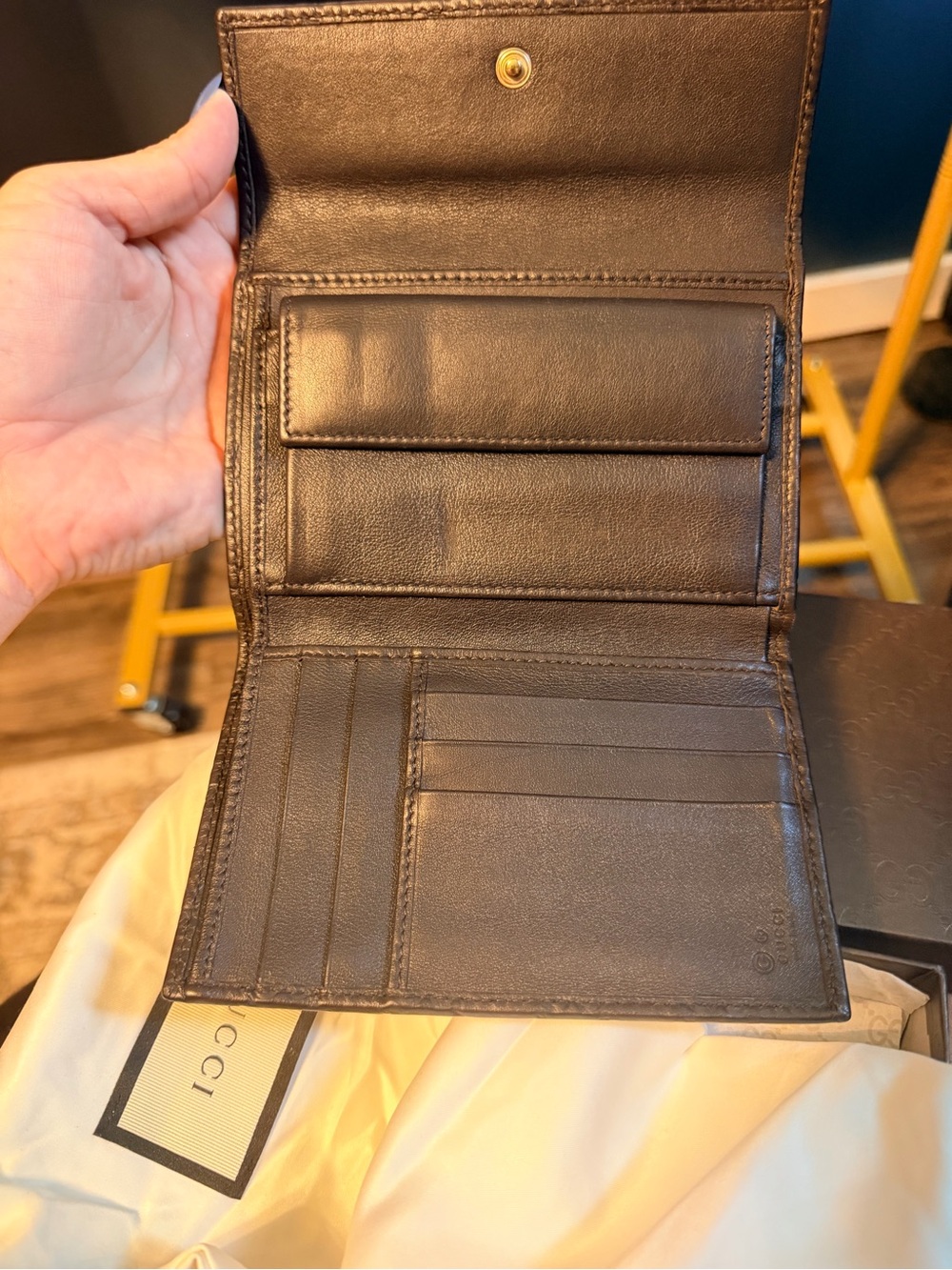 Gucci Guccissima Leather Continental Flap Wallet - Picture 3 of 4